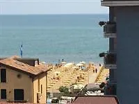 Al Mare Hotel