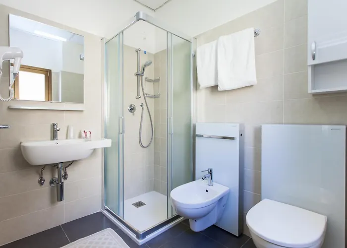 Отель Al Mare 3*