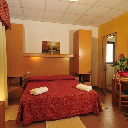 فندق Al Mare 3*