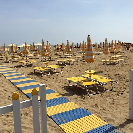 Al Mare ホテル