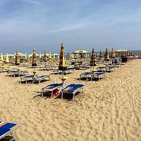 Al Mare Szálloda